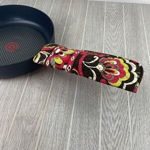 Vera Bradley Puccini Pattern Pot Iron Skillet Handle Holder Cover